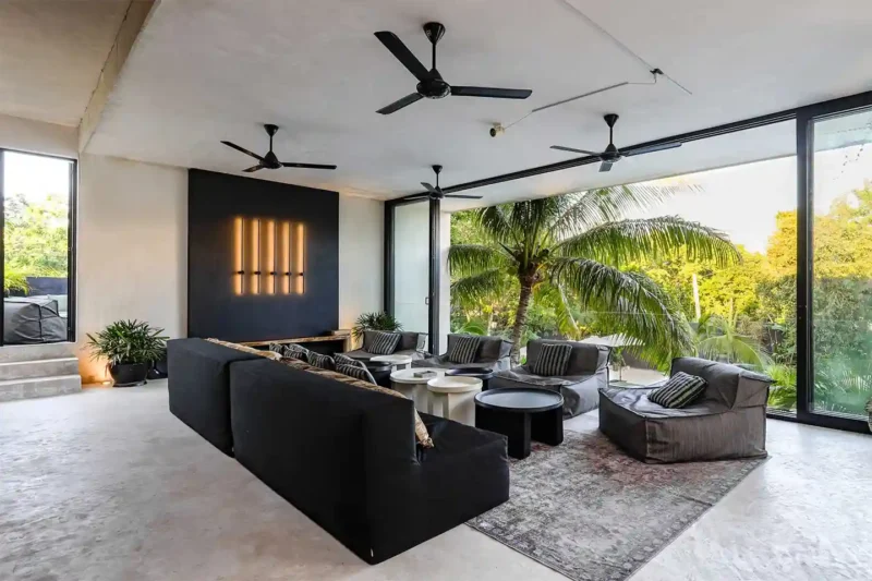 Soggiorno del Boutique Hotel 16 Tulum con vista sulla giungla tropicale