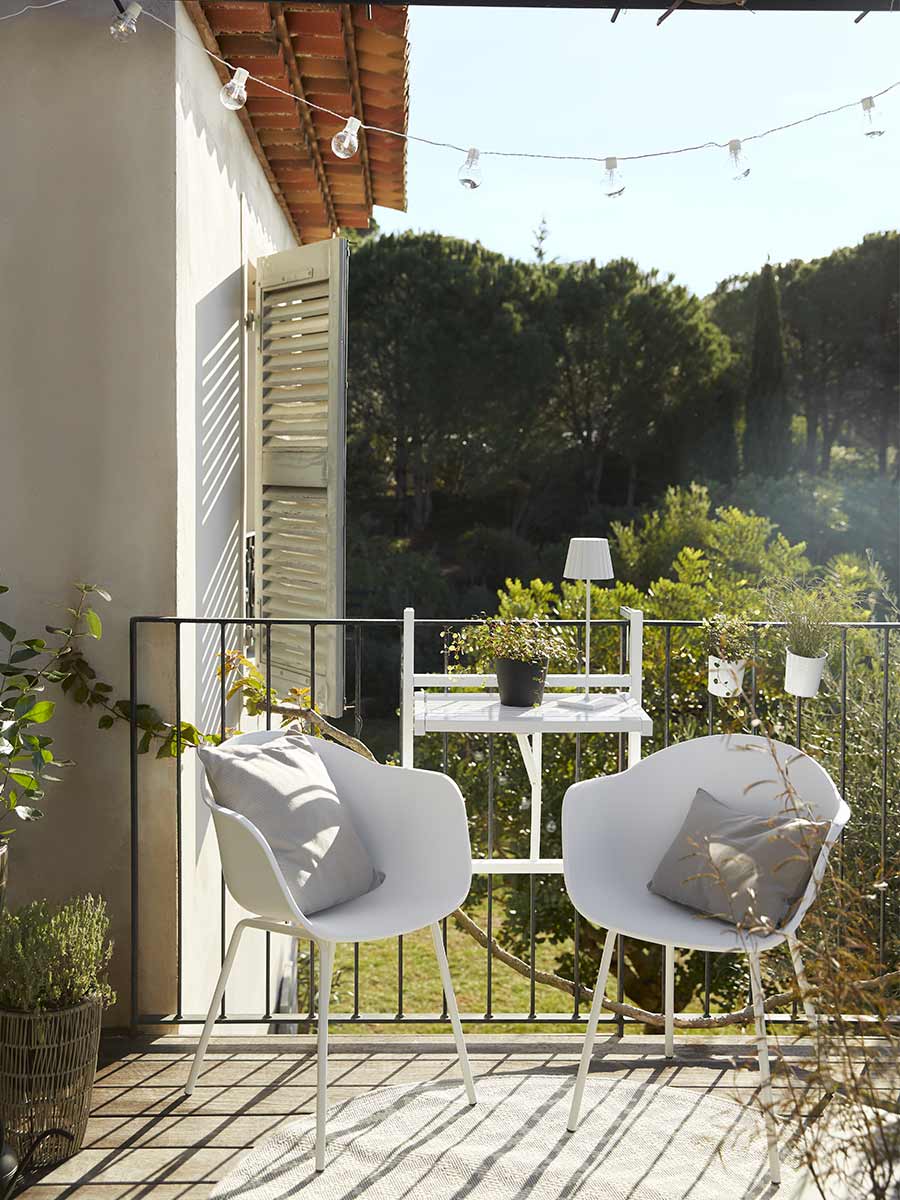 small balcony westwing 7
