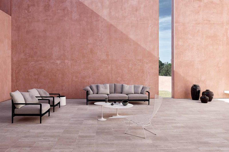 arredi per esterni disegnati da Piero Lissoni per Knoll