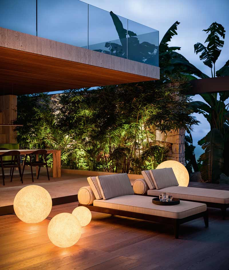 Illuminazione romantica per la vostra piscina da sogno