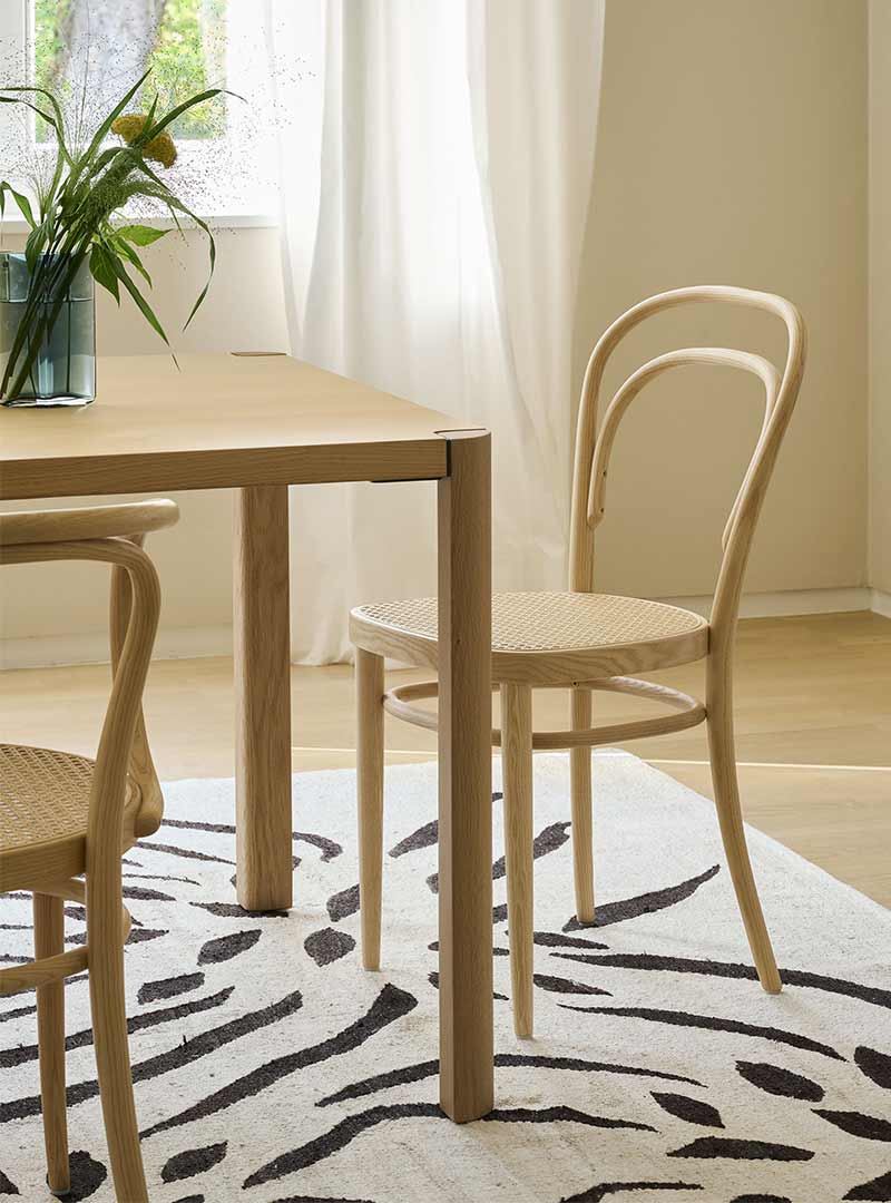 La Paglia di Vienna: dal passato al futuro tra moda e design 4 Thonet Showroom 1140 Eiche 214V Esche 209 Esche FF