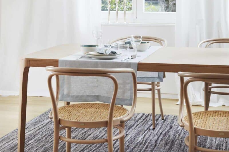 La Paglia di Vienna: dal passato al futuro tra moda e design sedie Thonet