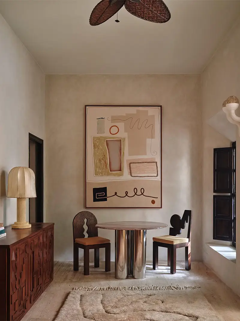 mobili artigianali e di design presso un Riad a Marrakech