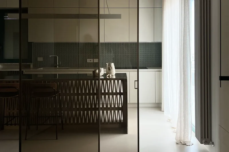 ALBED ridefinisce gli spazi della penthouse JC House a Riccione
