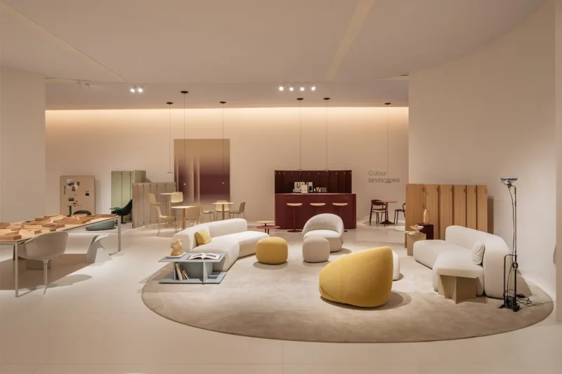 Milano Design Week 2026: le novità di arredamento interni tra divani, sedute e complementi