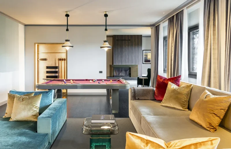 Sala home theatre e biliardo nella villa di Gianfranco Ferré, Pellizzari Studio